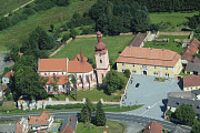 Nepomuk - Přesanické náměstí - Kostel sv. Jakuba a Arciděkanství